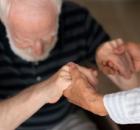Болезнь Альцгеймера: практические рекомендации родственникам